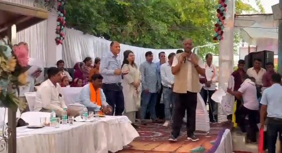 सुशासन तिहार में गूंजा जनता का दर्द-शिकायत पर नायब तहसीलदार को सांसद बृजमोहन अग्रवाल ने लगाई कड़ी फटकार-दिए ये निर्देश