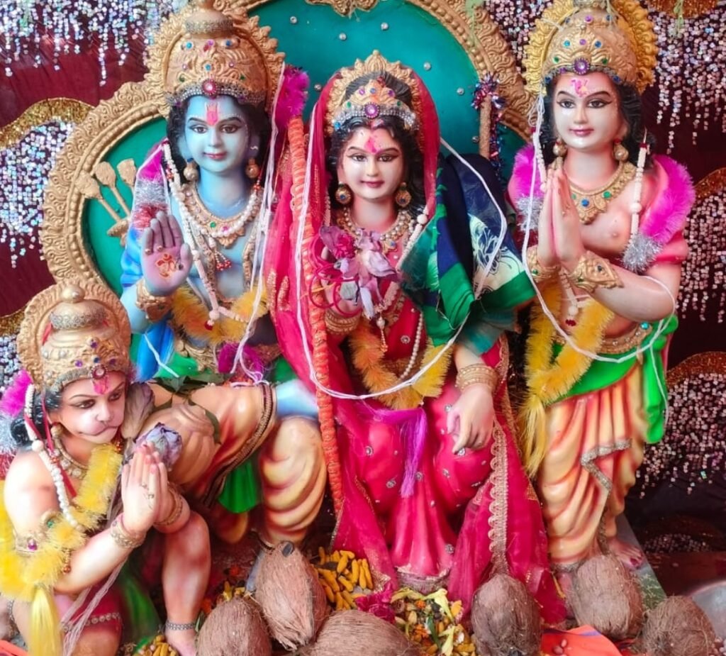 श्री रामचरित मानस महायज्ञ-पवित्र चौपाई से यज्ञ में दी गई आहुति-इतने यजमान हुए शामिल…