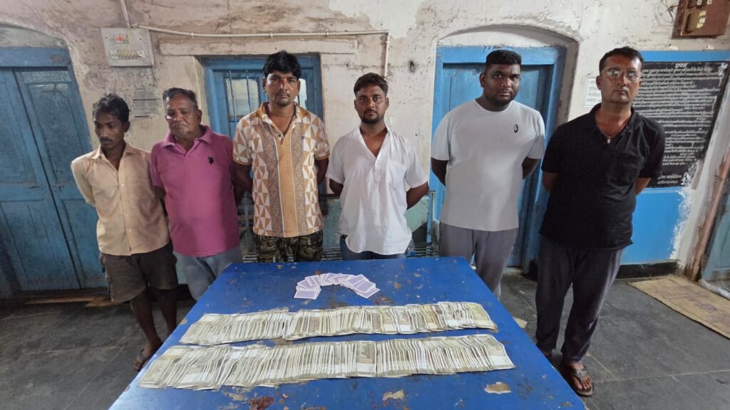 जुआ खेलते 06 आरोपी गिरफ्तार-1,92,000 रुपये नगद जप्त…
