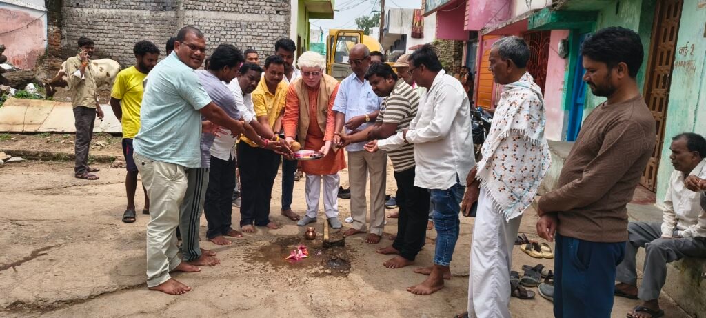 इन दो वार्डों को मिली विकास की सौगात-नगर पालिका अध्यक्ष डॉ संदीप जैन ने किया सीसी रोड निर्माण का भूमि पूजन