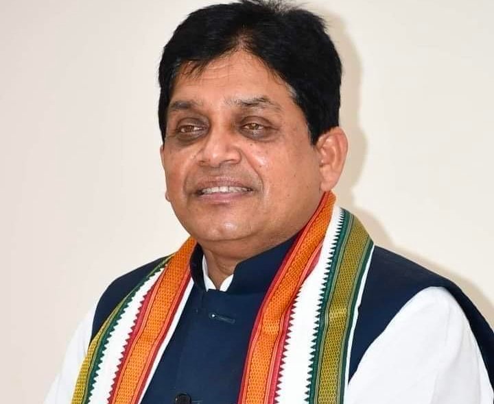 चीनी हुई महंगी-पूर्व मंत्री डॉ डहरिया बोले—कहां गई ‘अच्छे दिन’ की मिठास…?