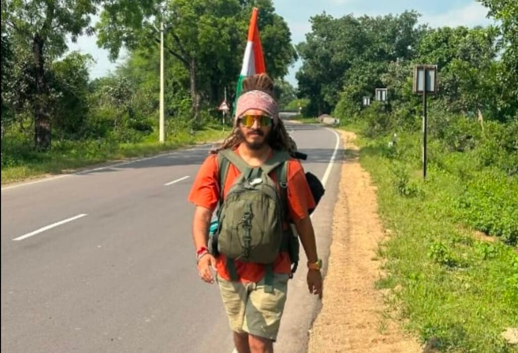 05 वर्षों की ऐतिहासिक पदयात्रा पूर्ण कर छत्तीसगढ़ लौटे सौरभ देवांगन का गृह ग्राम में होगा भव्य नागरिक अभिनंदन