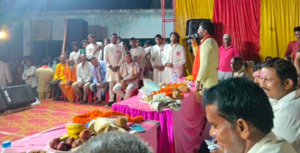 नाग देवता के आशीर्वाद प्राप्त ग्राम डिघारी में भव्य महाआरती संपन्न-माँ कुष्मांडा की आराधना में डूबे श्रद्धालु